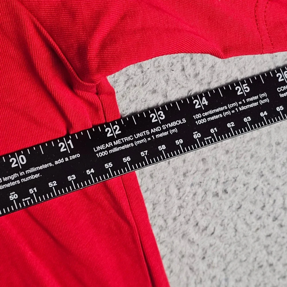 Jordan T-Shirt Mens L Red HJ2326-687 AJ1 Sneaker Patch Short Sleeve Crew Neck